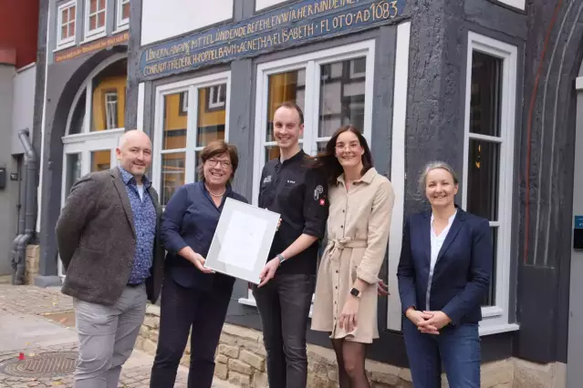 In der „Gehobenen Gastronomie“ ging der Preis an das Restaurant Fachwerk im Hotel Stadt Kassel im niedersächsischen Rinteln.
 v.l.n.r. Andreas Kaul. DWI; Christina Fischer, Jurymitglied; Moritz-Christian Brand, Julia Brand - Restaurant Fachwerk; Stephanie Schekelmann, SELTERS